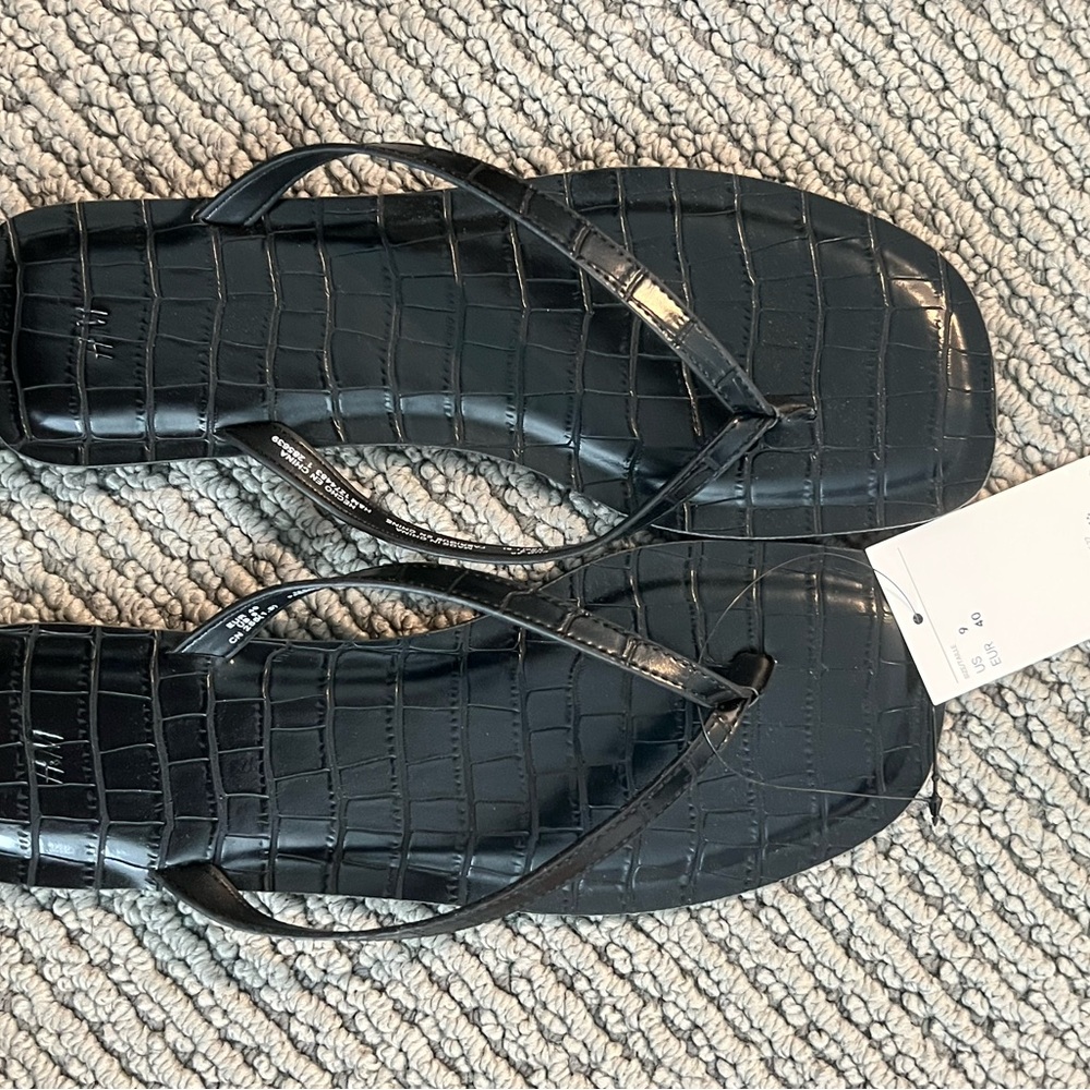 Black Croc-Embossed Women's Sandals